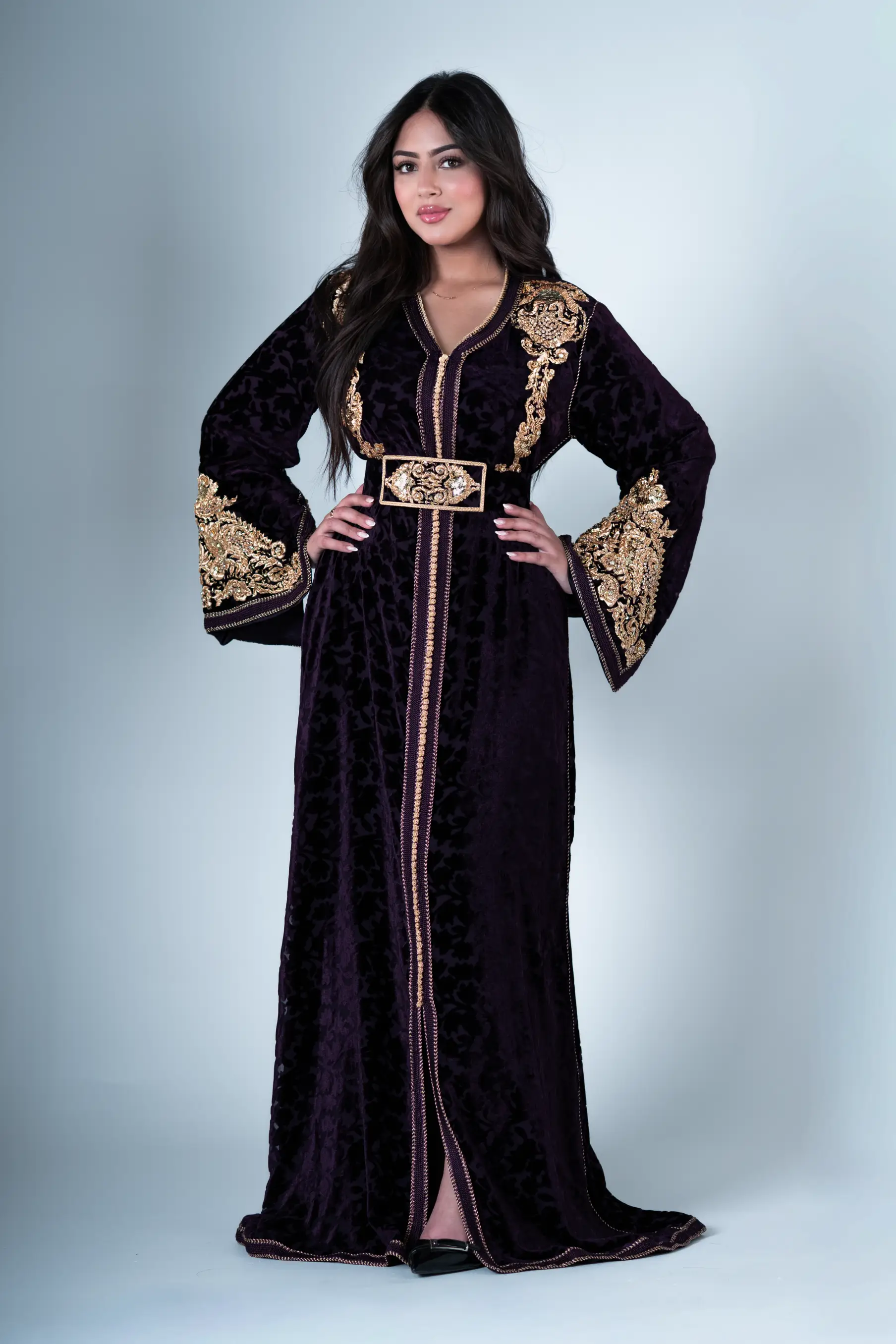 قفطان مخملي بنفسجي غامق